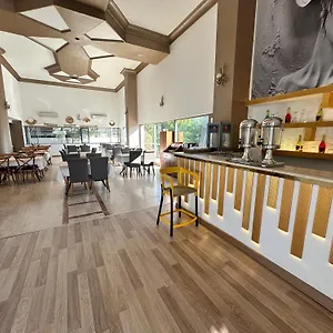 2* Апарт-отель Silver Tower