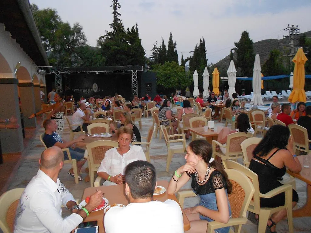 Отель Pigale Family Club Кушадасы Турция